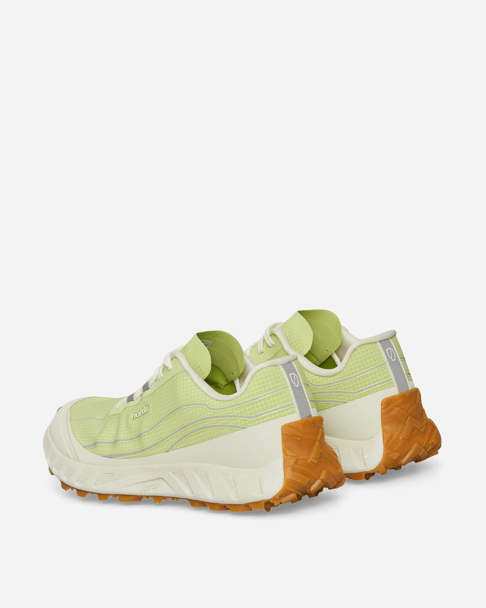 002 Sneakers Lichen