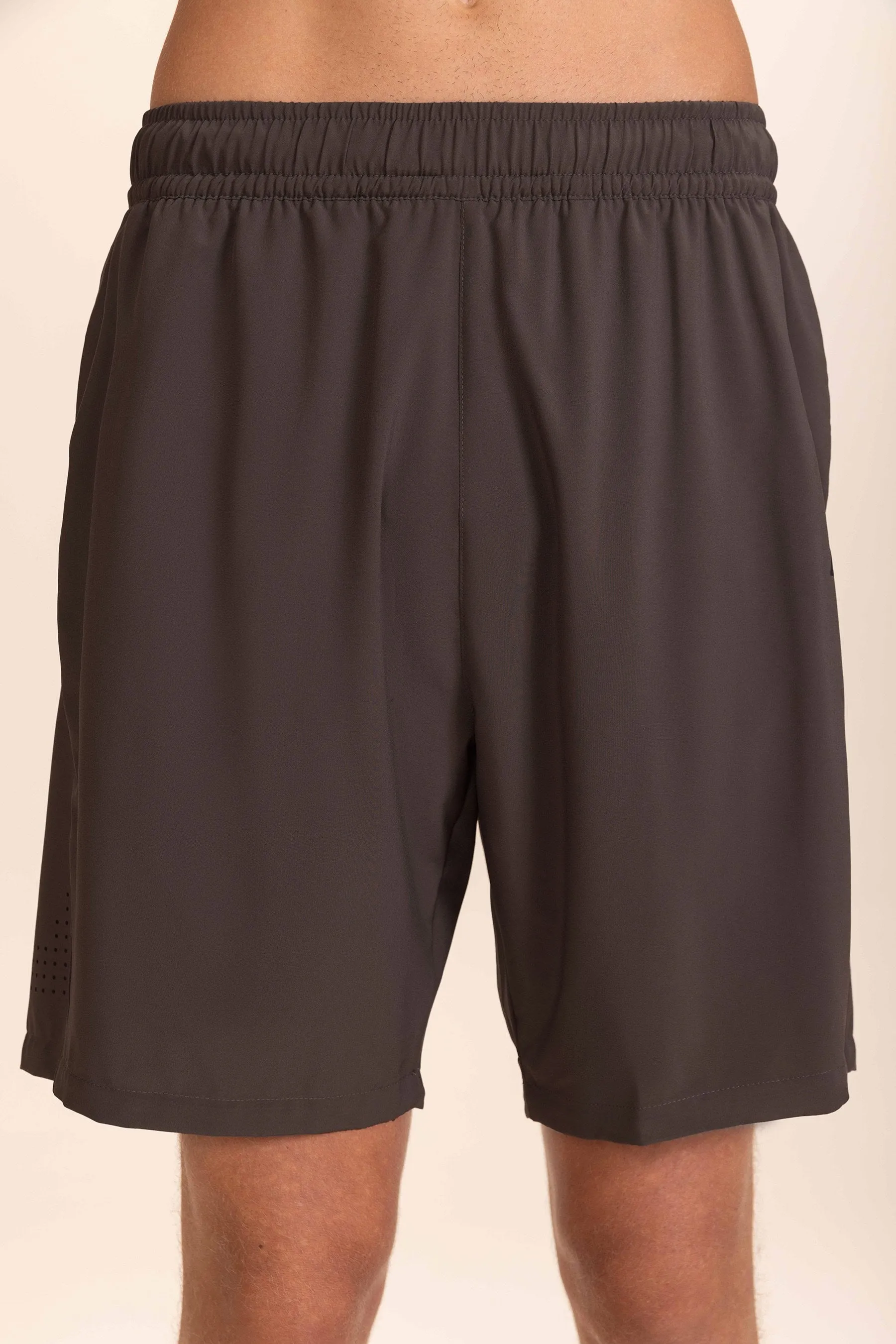 8" Move Air Men's Shorts