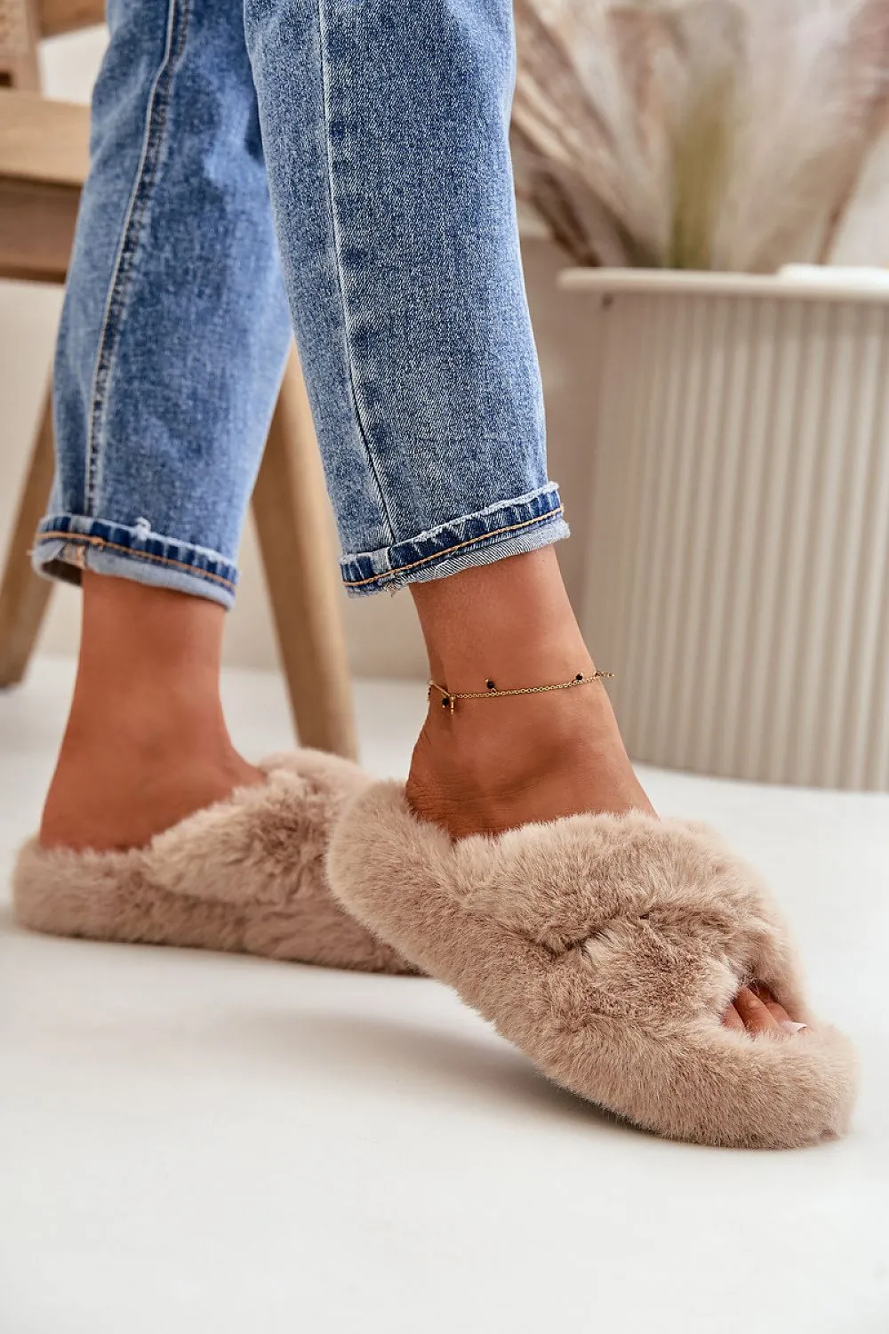 TEEK - Fluffed Up Crossed Comfort Slippers